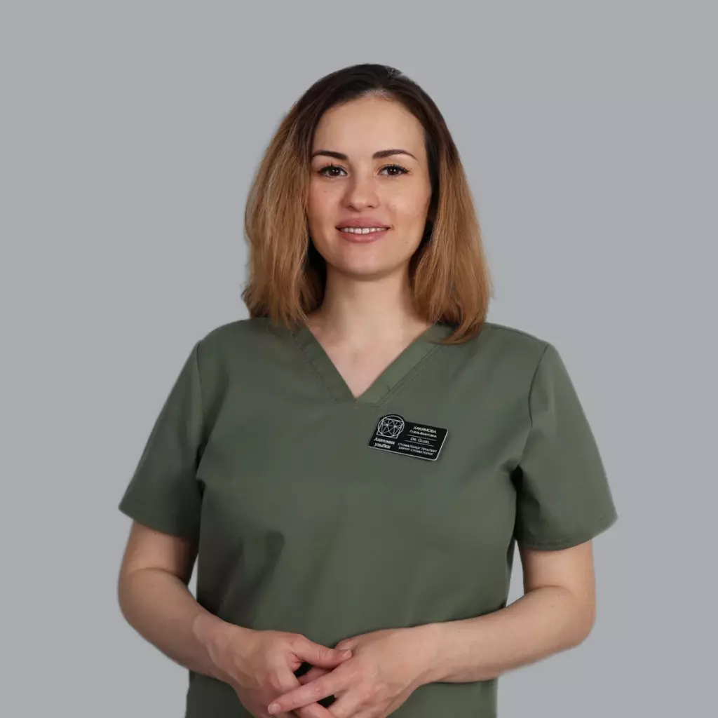 Хакимова Гузель Вахитовна — стоматолог-хирург, имплантолог в клинике «Анатомия улыбки», Казань